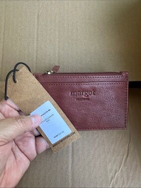 Women’s Brown Leather Card Wallet with Zipper